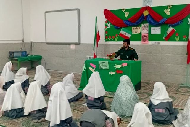 گرامیداشت هفته پدافند غیر عامل و بسیج دانش‌آموزی در دبستان عامل هوشمند زارچ