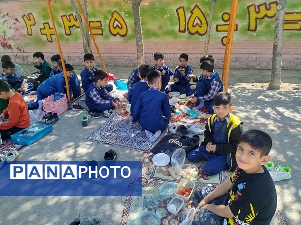 صبحانه سلامت در مدرسه پسرانه مبین شیروان