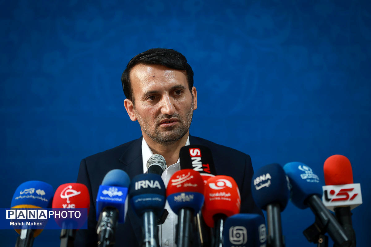 بسته پرورشی «ایرانمون»؛ پیوند آموزش، هویت ملی و روحیه دفاع از وطن