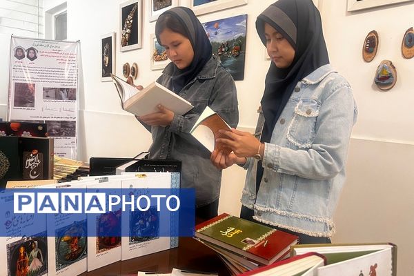 برپایی نمایشگاه کتاب در پژوهش‌سرای کاوش کهریزک 