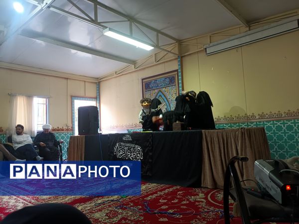 عطر فاطمی در فضای آموزش دبیرستان میرزا جعفر سروقد با برپایی ایستگاه صلواتی 