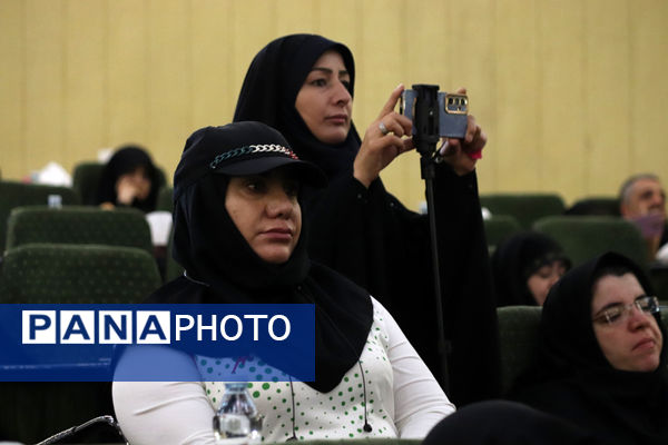 دومین کنگره استانی بانوان تاثیرگذار