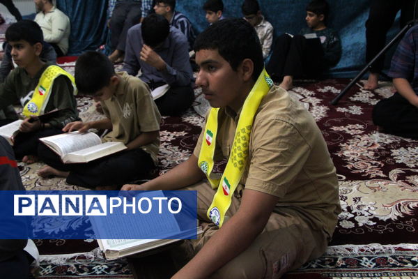 مراسم معنوی اعتکاف دانش‌آموزان پسر یزدی در فهرج