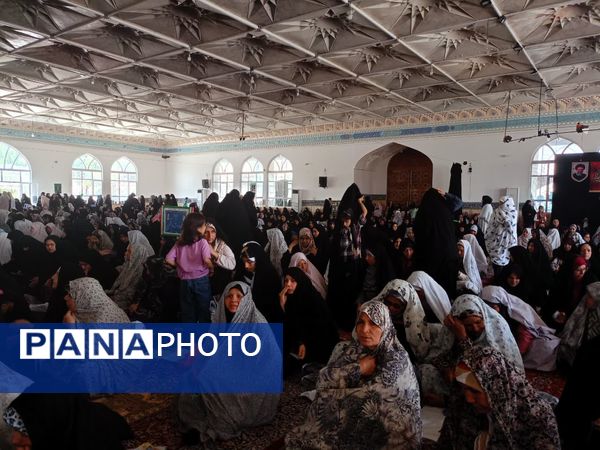 نماز جمعه‌ای با رنگ و بوی معلمی
