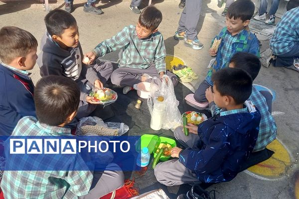 صبحی پرانرژی با صبحانه سالم در دبستان شیخ جنید (ره) پیشوا