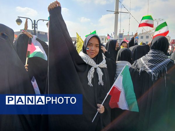 ۱۳ آبان،  روز آشکار ساختن ناتوانی استکبار 