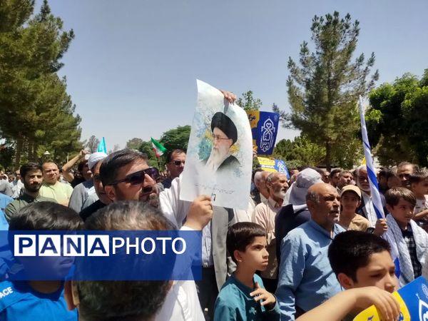 با هدف محکومیت جنایات رژیم کودک کش اسرائیل راهپیمایی جمعه خشم در کاشمر برگزار شد