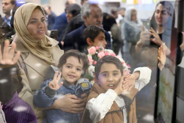 آیین استقبال باشکوه از آتوسا گلشاد نژاد، قهرمان طلای کاراته ایران در کرمانشاه