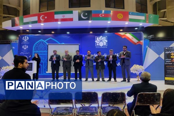 رقابت دانش‌آموزان ایده پرداز و پژوهشگر در رویداد دانش‌آموزی تین پلاس استان اردبیل 