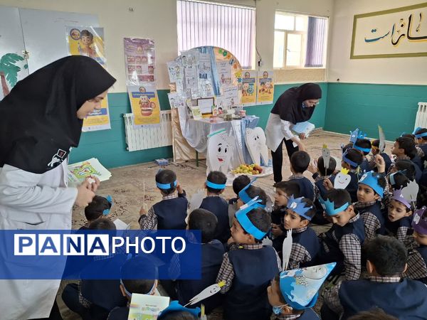 جشن آموزشی «دندان شش» در دبستان حضرت قاسم‌ابن‌الحسن(ع)