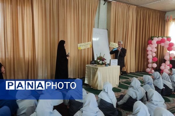 جلسه گفتمان دینی در دبستان شهید رجبی ۲ ناحیه شش مشهد 