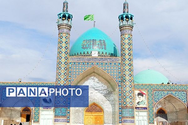 کاشمر در برگریزان پاییز