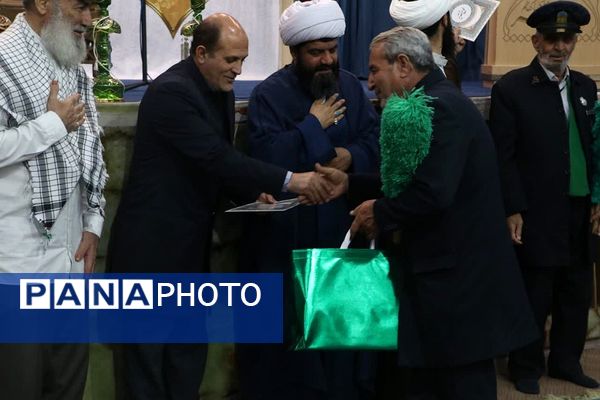 جشن نور در بارگاه عشق؛ حرم مطهر پیشوا در شب میلاد امام رضا (ع) غرق در شور و شعف