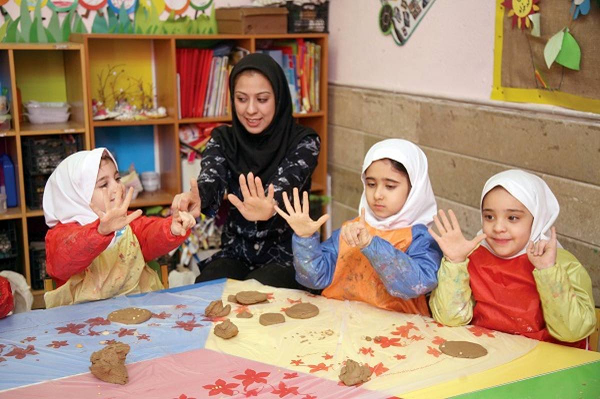 معلمان هنر در شکوفایی استعدادهای دانشآموزان نقش بیبدیلی دارند