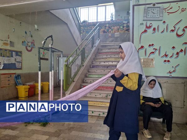 پروژه مهر در مدرسه مهرعلی نادیپور شهرستان بروجن 