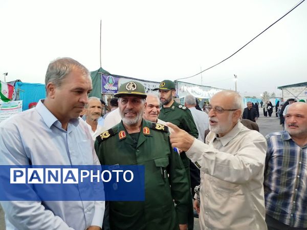  بازدید مدیرکل بنیاد حفظ آثار و نشر ارزش های دفاع مقدس خراسان رضوی از نمایشگاه  کنگره ملی شهید مدرس (ره) 
