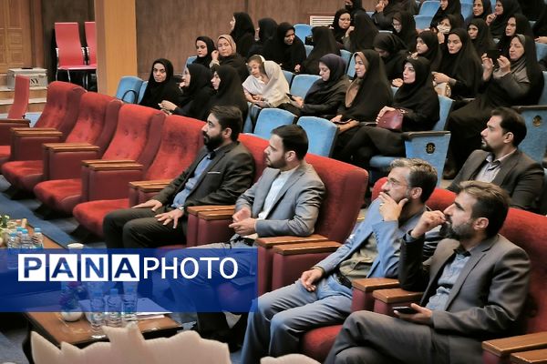 آیین اختتامیه استانی جشنواره نوجوان سالم و یاریگران زندگی در فرهنگسرای مصلی نژاد به میزبانی ناحیه ۶