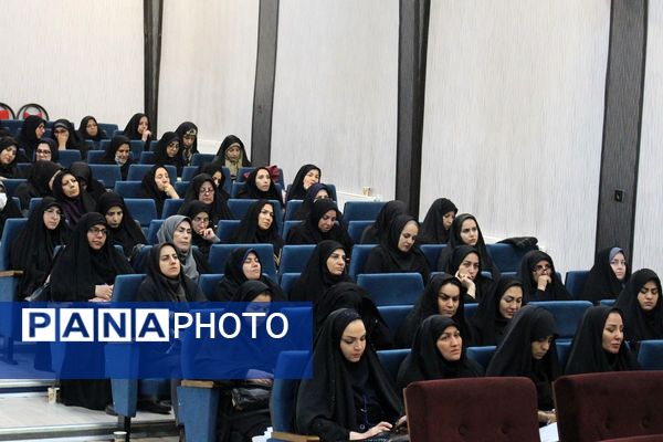 جلسه عمومی مدیران مدارس منطقه کهریزک 