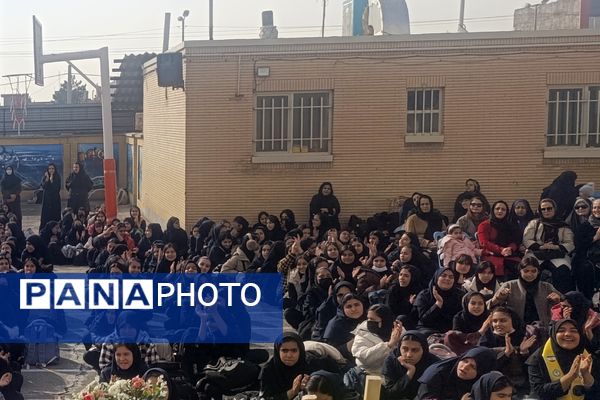 مراسم ولادت حضرت فاطمه زهرا (س) و روز مادر در دبیرستان مهر نیشابور