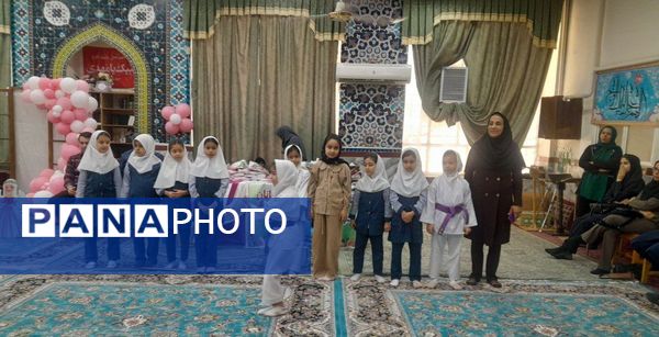 جشن تکلیف دانش آموزان دبستان هیأت امنایی ضحی یک