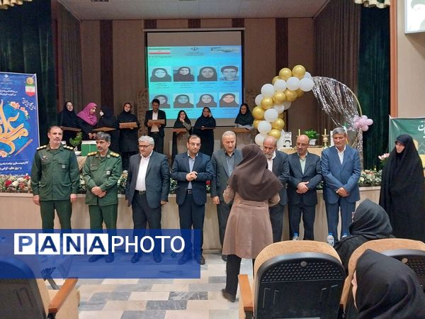 آیین بزرگداشت مقام معلم در شهرستان ابهر با حضور مسئولان استانی و شهرستانی