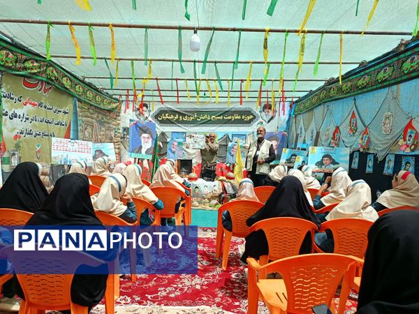 بازدید دانش آموزان دبستان سمیه از کنگره ملی شهید مدرس