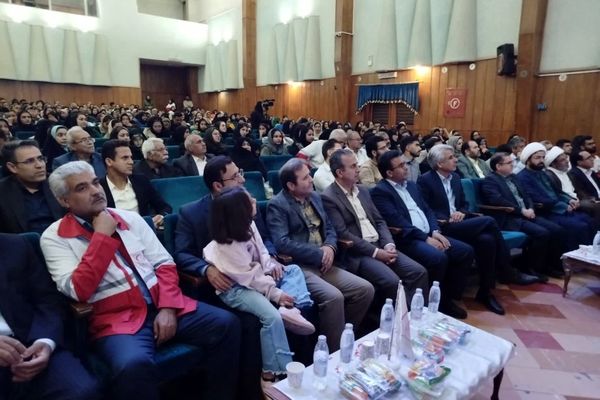 مراسم پرشکوه تجلیل از امدادگران هلال احمر شهرستان کاشمر 