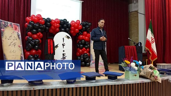  همایش تجلیل از نخبگان کنکور شهرستان اسکو 