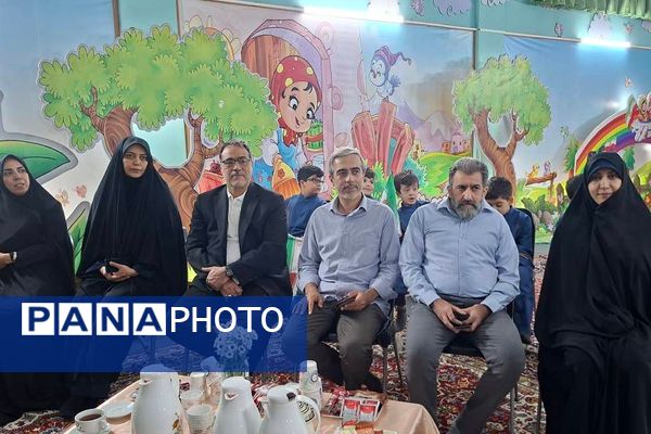 برگزاری جشن غنچه ها در مجتمع آموزشی میرداماد با حضور مدیر آموزش و پرورش ناحیه دو شهرری 