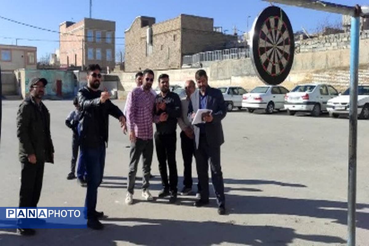 برگزاری مسابقات دارت در دبستان شهید فاتحی خانلق شهرستان شیروان