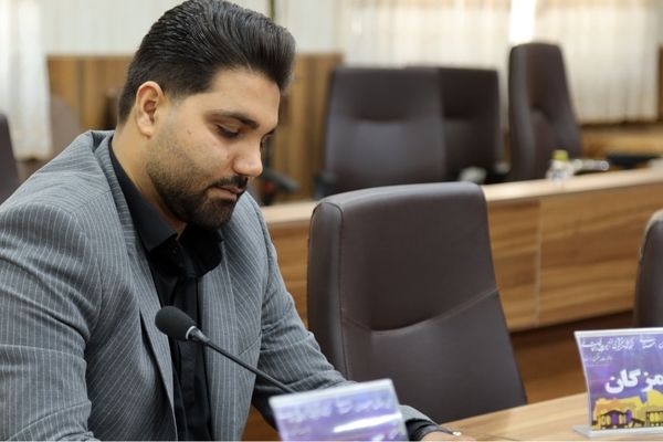 جوانان ایران، مدافعان آینده و قهرمانان امروز هستند