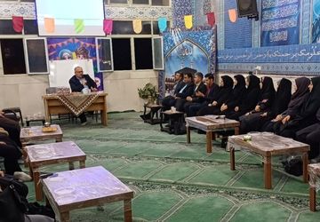 نشست اولین شورای معلمان دبستان پسرانه جمال ناحیه ۵اصفهان برگزار شد