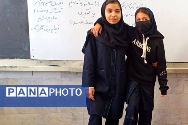 بیست و هفتمین مانور زلزله و ایمنی در دبیرستان مهر نیشابور