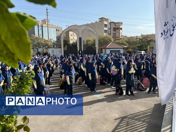 بازگشایی دبستان آرمینه مصلی نژاد همزمان با نواختن زنگ مهر وهفته  دفاع مقدس