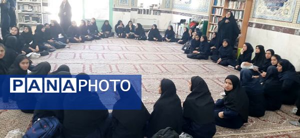 اردوی عملی آموزش آمادگی دفاعی مرحله دوم مدارس دخترانه متوسطه اول پایه نهم فلاورجان 