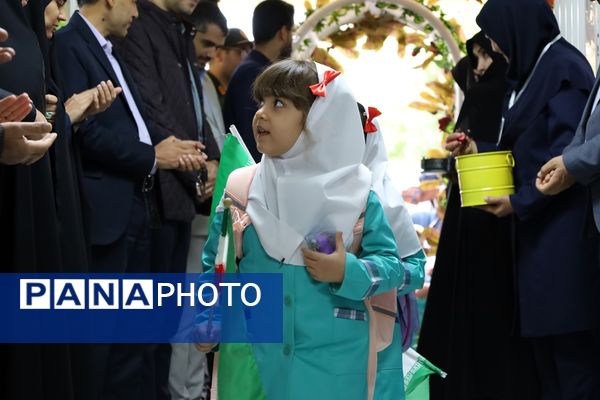 جشن شکوفه‌ها در آذربایجان غربی