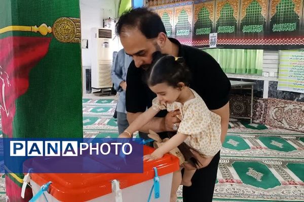 برگزاری دور دوم انتخابات ریاست‌جمهوری در محمودآباد 