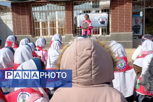 یادواره شهید حاج قاسم سلیمانی در مدرسه ۲۲بهمن دوره اول شهرستان آباده