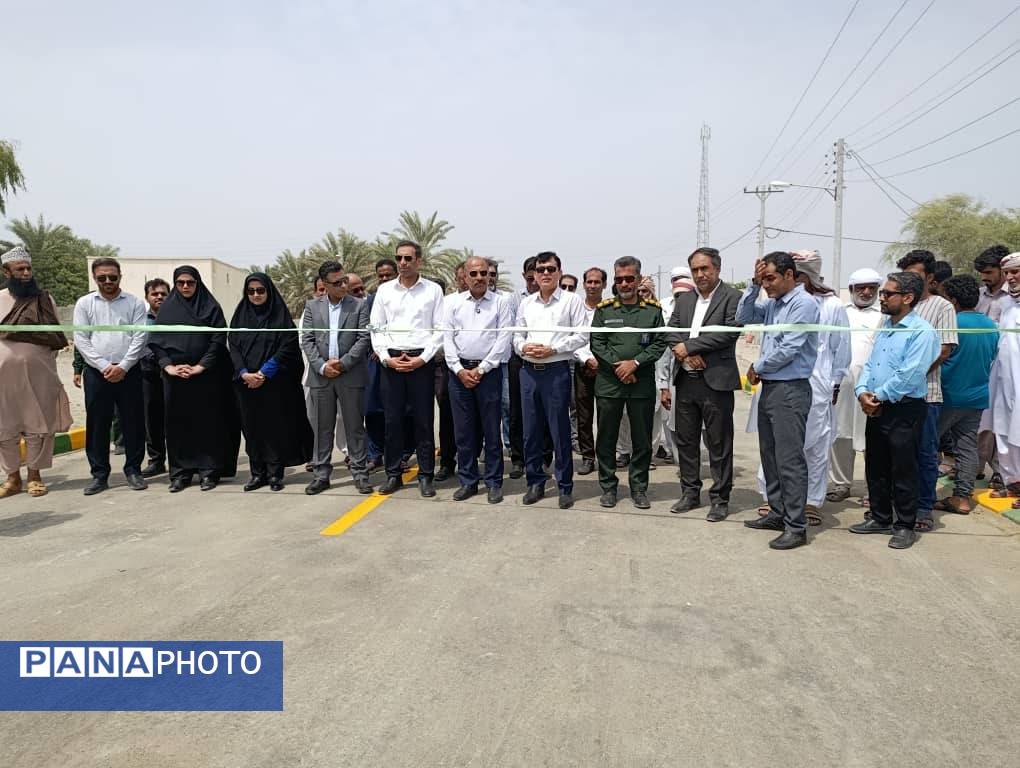 هفته دولت در جاسک؛ از تجلیل کادر درمان تا افتتاح مزرعه ۲۰ هکتاری میگو