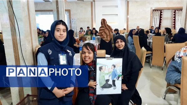 آیین تکریم از معلمان نمونه استانی و منطقه‌ای و تجلیل از بازنشستگان آموزش و پرورش استثنایی