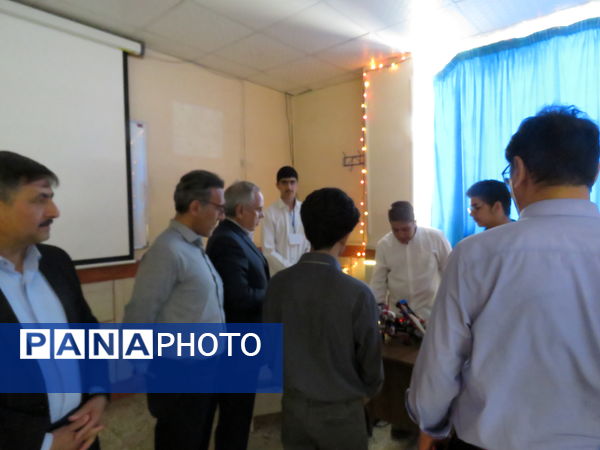 نمایشگاه علمی، پژوهشی وهنری فرداد در دبیرستان باهنر