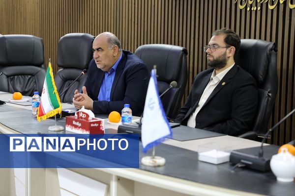 نشست تخصصی قائم مقام سازمان دانش‌آموزی با تشکل‌های پیشتازان در آذربایجان غربی