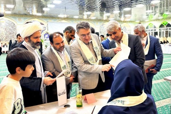 رویداد دانش‌آموزی «کتابت نور» در کاشمر برگزار شد