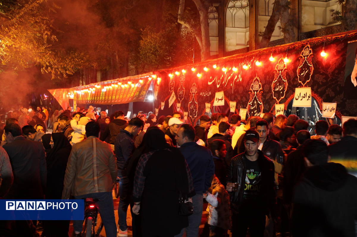 دهه فاطمیه در چهار باغ اصفهان