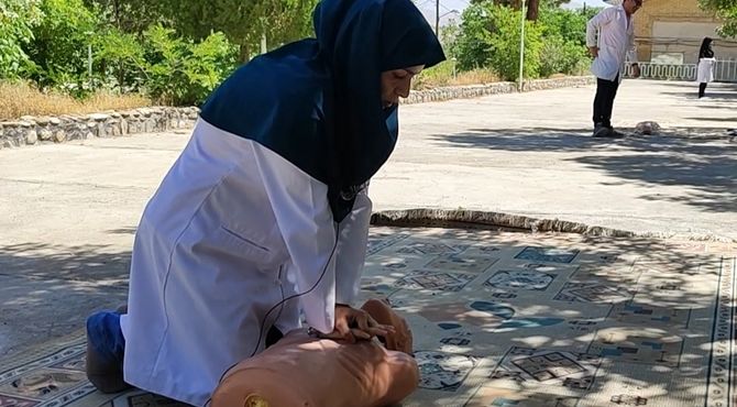 نخستین جشنواره علمی و مهارتی مراقبان سلامت آموزش‌وپرورش کردستان برگزار شد