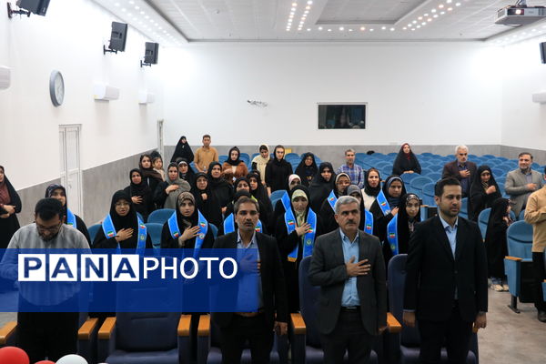 بدرقه کاروان دانش‌آموزان دختر بوشهر به سفر معنوی عمره