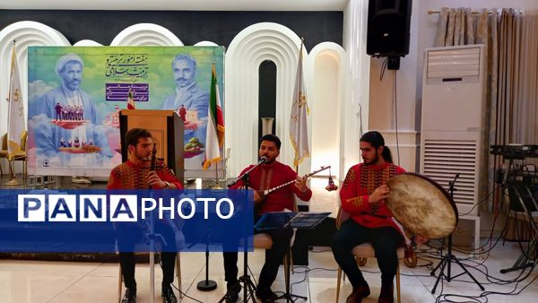 مراسم تقدیر از فعالان امور تربیتی در تالار آوین ملارد 