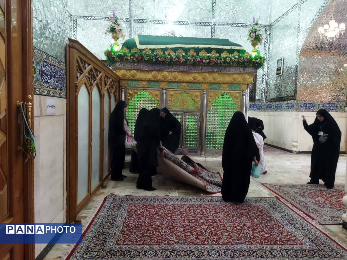 حلول ماه مبارک رجب جلوه‌ای از بندگی و خدمت در باغمزار