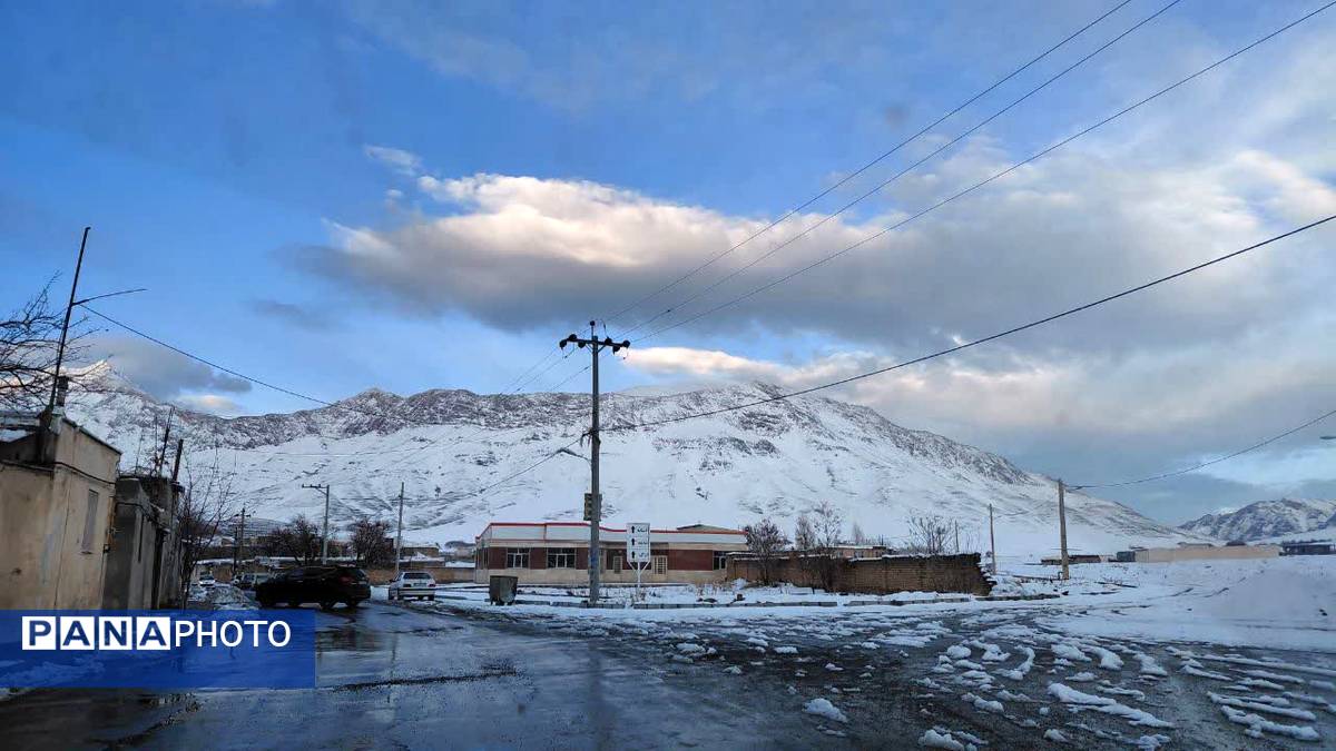 بارش اولین برف پاییزی در روستای نورآباد شازند