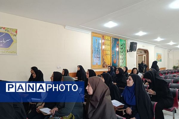 گارگاه طرح سلامت با هدف دستیابی به جامعه‌ای سالم و پویا